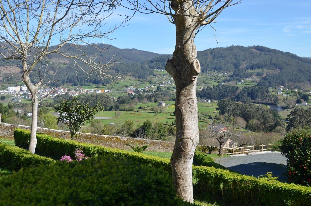 Apartamentos Minas de Silvarosa Viveiro Bagian luar foto