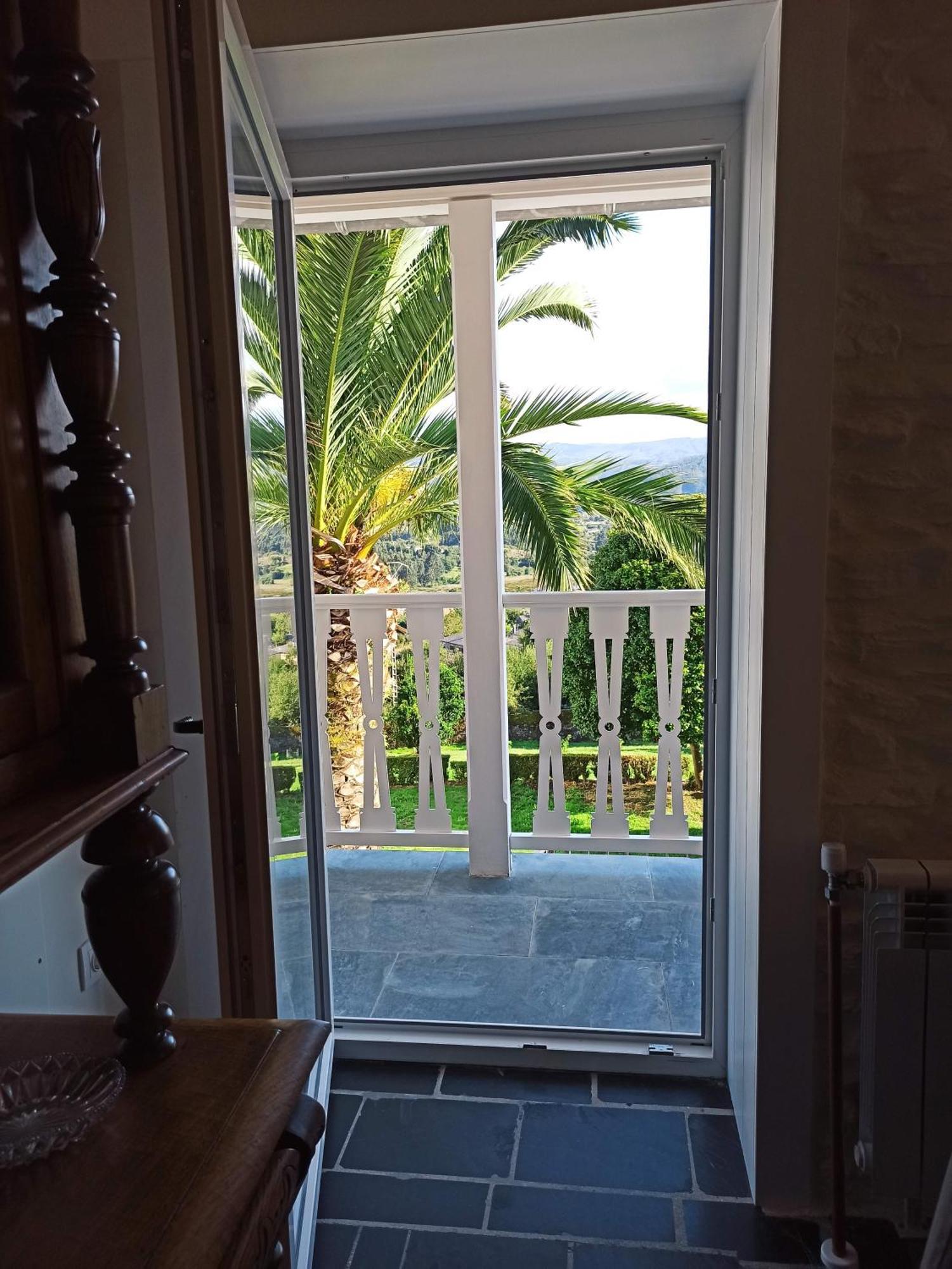 Apartamentos Minas de Silvarosa Viveiro Bagian luar foto